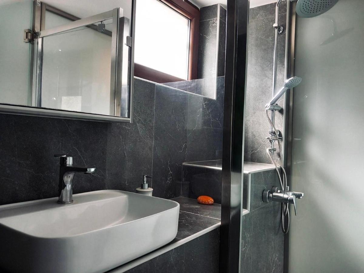גאיוס Moxy Paxos Apartments מראה חיצוני תמונה